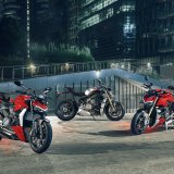 ducati_4u_streetfighter_family_photo_3