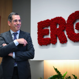 em